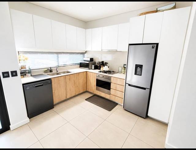 2 BEDROOM TOWNHOUSE FOR SALE IN SIBAYA PRECINCT